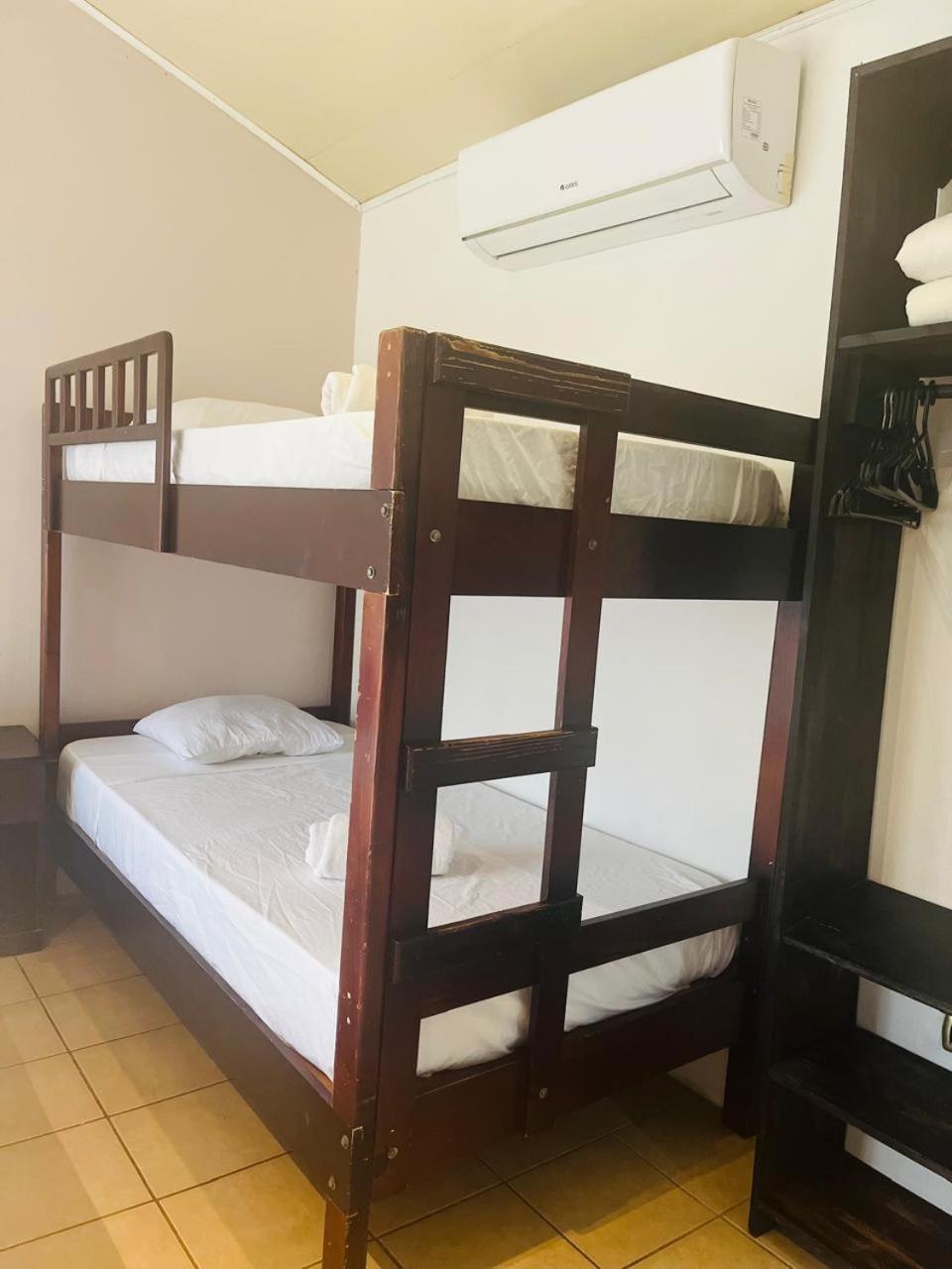 HoTEL LUZ DE LUNA Uvita Quarto foto